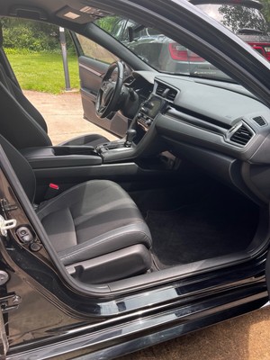 image 5 of interior