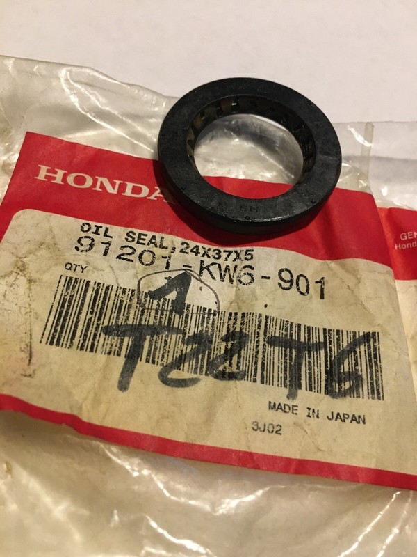 Honda 91201-Kw6-901 Joint Spi Sdb 24x37x5 Crm125 Nsr125r 125 Crm Nsr 