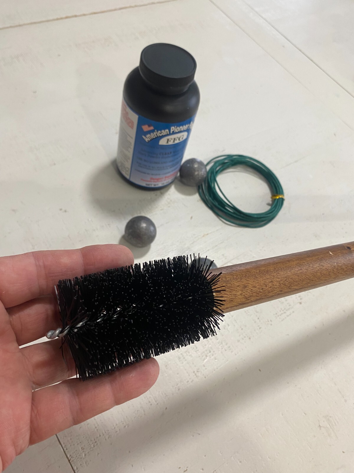 PREMIUM #1 BLACK POWDER SIGNAL CANNON BORE BRUSH IDEAL FOR 1.75"- 2" GOLF BALL