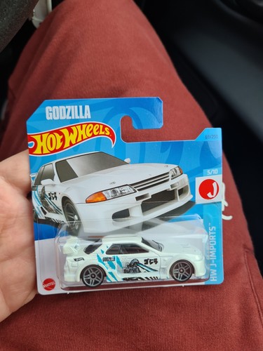 Hot Wheels GODZILLA Nissan Skyline gtr (GT-R R32) Short Card