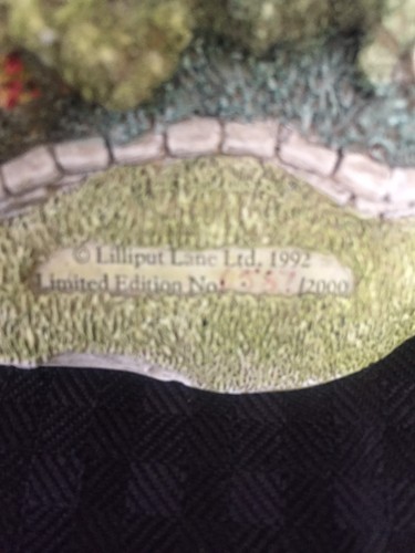 Lilliput Lane 1992 Winnie's Place Landmark Cottage - 1,587 of 2,000