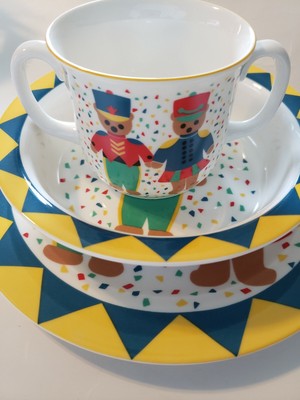 GEAR KIDS BONE CHINA 3PC CHILD SET! Marching Bears Plate Bowl Cup NEW OPEN BOX!