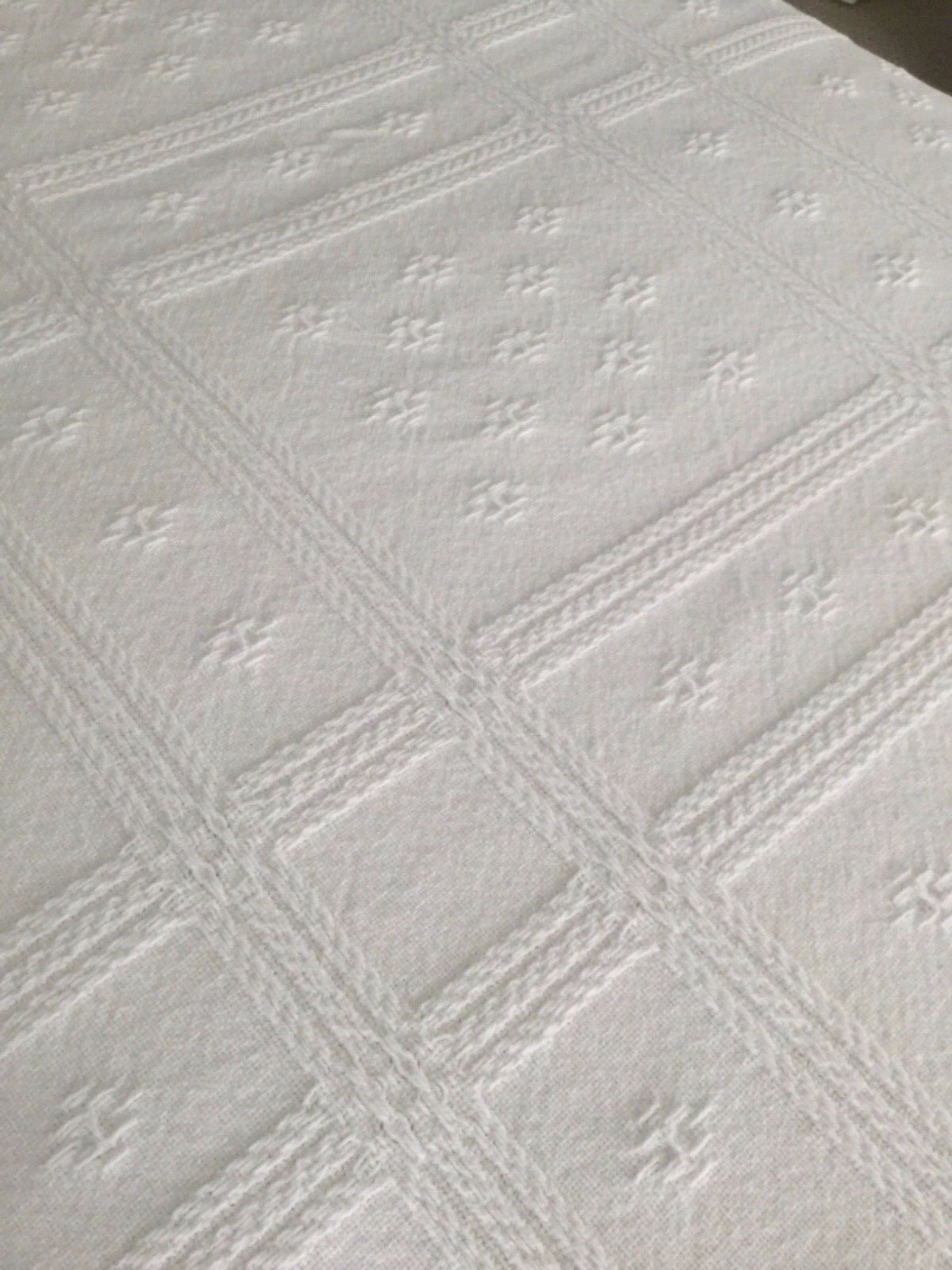 Twin Bedspreads Matched Pair White Woven Cotton Jumeau Fringe 84X104L Lovely