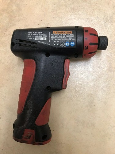 Snap-On CTS561CL 7.2 volt 1/4” Screwdriver with NiCd Battery & Charger Used