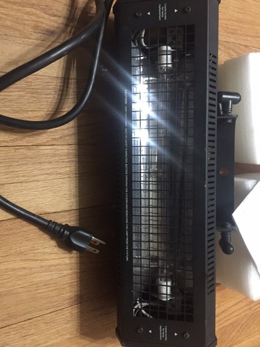 American DJ Mega Flash DMX 800 Watt Strobe/Blinder Sound Active Party Light