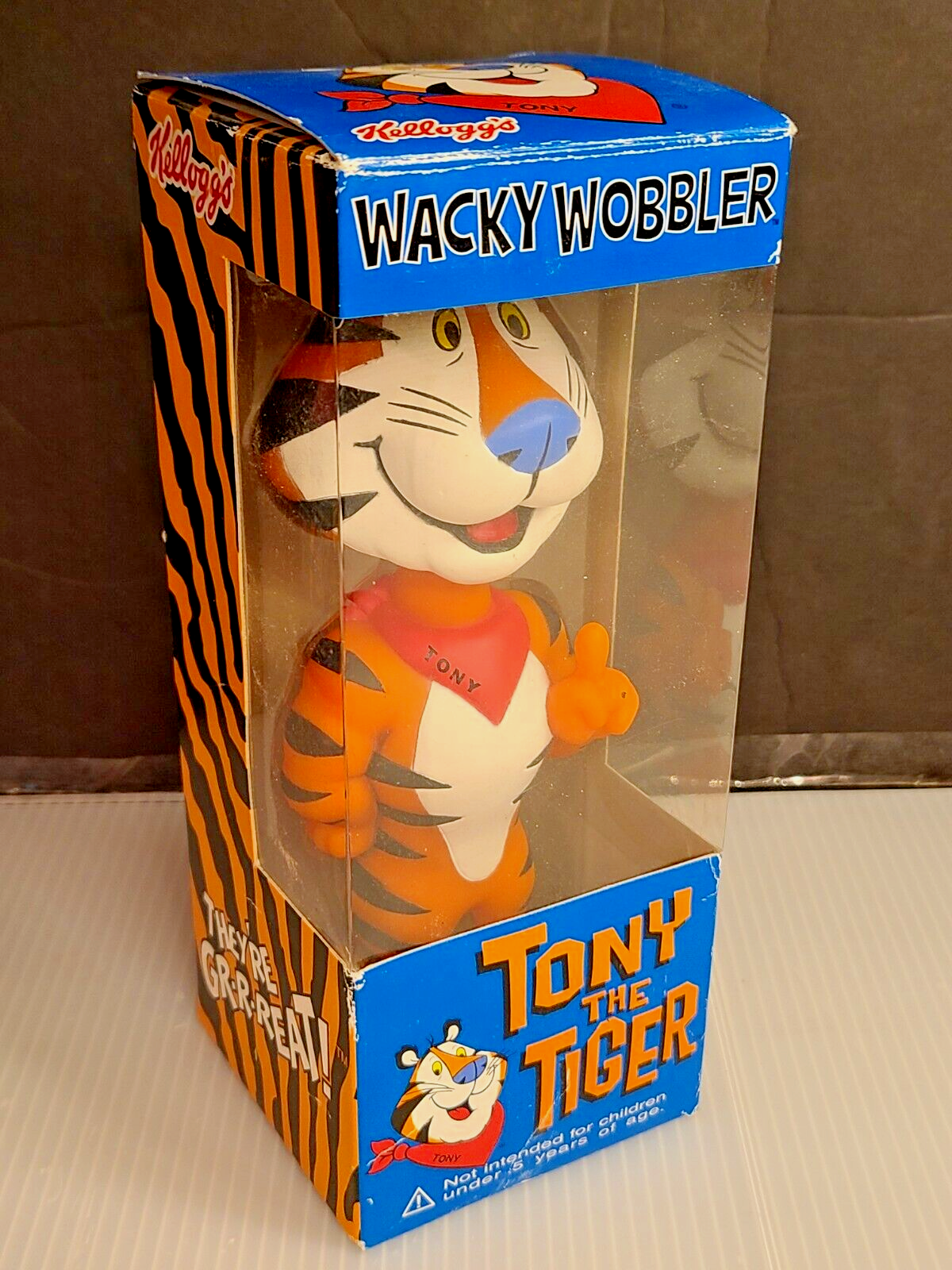 【2025春夏新色】 TONY NIB New THE Wobbler Wacky Funko FLAKES FROSTED TIGER アメコミ