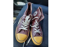 youth leather converse