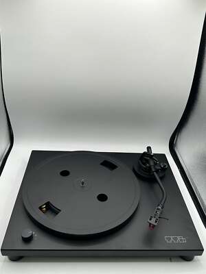 MUSIC HALL MMF 1.5.ttl Turntable - Turntable Lab Edition