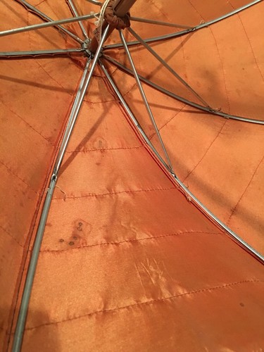 1930’s Beautiful Orange Pagoda Ruffled Parasol Umbrella Bakelite Handle RARE!