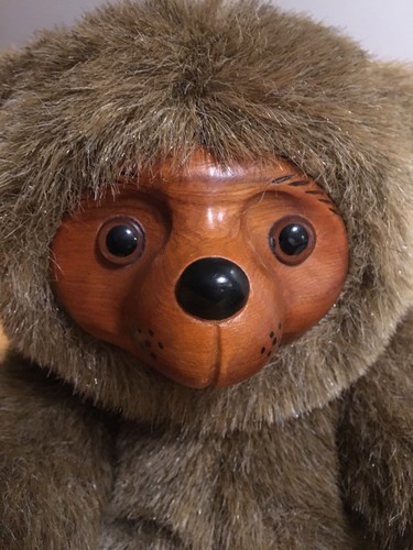 Applause Robert Raikes 12” Sherwood Bear Jointed Wooden Face #5452 Used