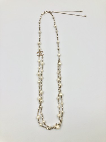 いつか良いことが /Chanel Beads 427569.750x0.jpg