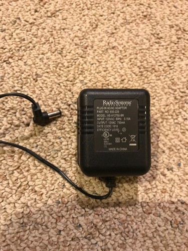 PetSafe Dog In Ground Fence Kit w/ Transmitter RF1010 Collar UL-250BM