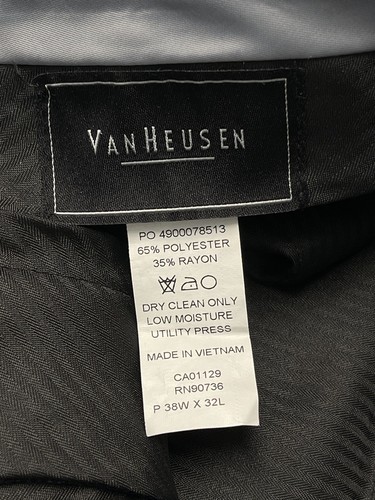 Van Heusen Flex Men's 2-piece Suit Jacket 42R Pants 38/32 Navy Blue