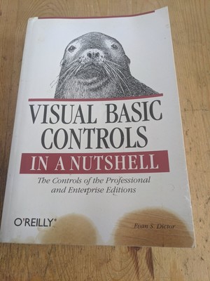 Computer VISUAL BASIC CONTROLS SOFTCOVER 748 PAGES