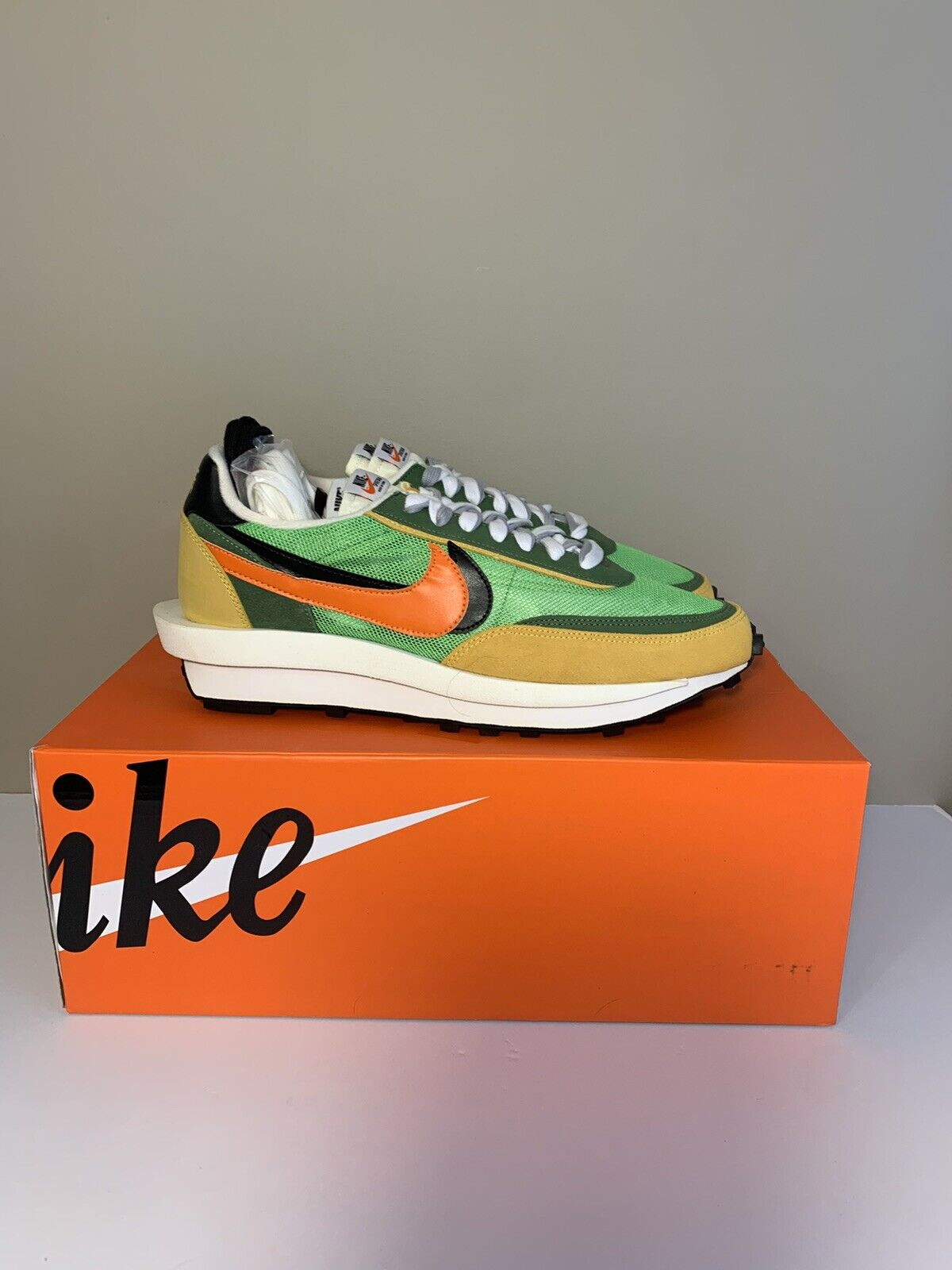 NIKE SACAI LD WAFFLE MEN'S SIZE 13 BV0073 300 GREEN GUSTO