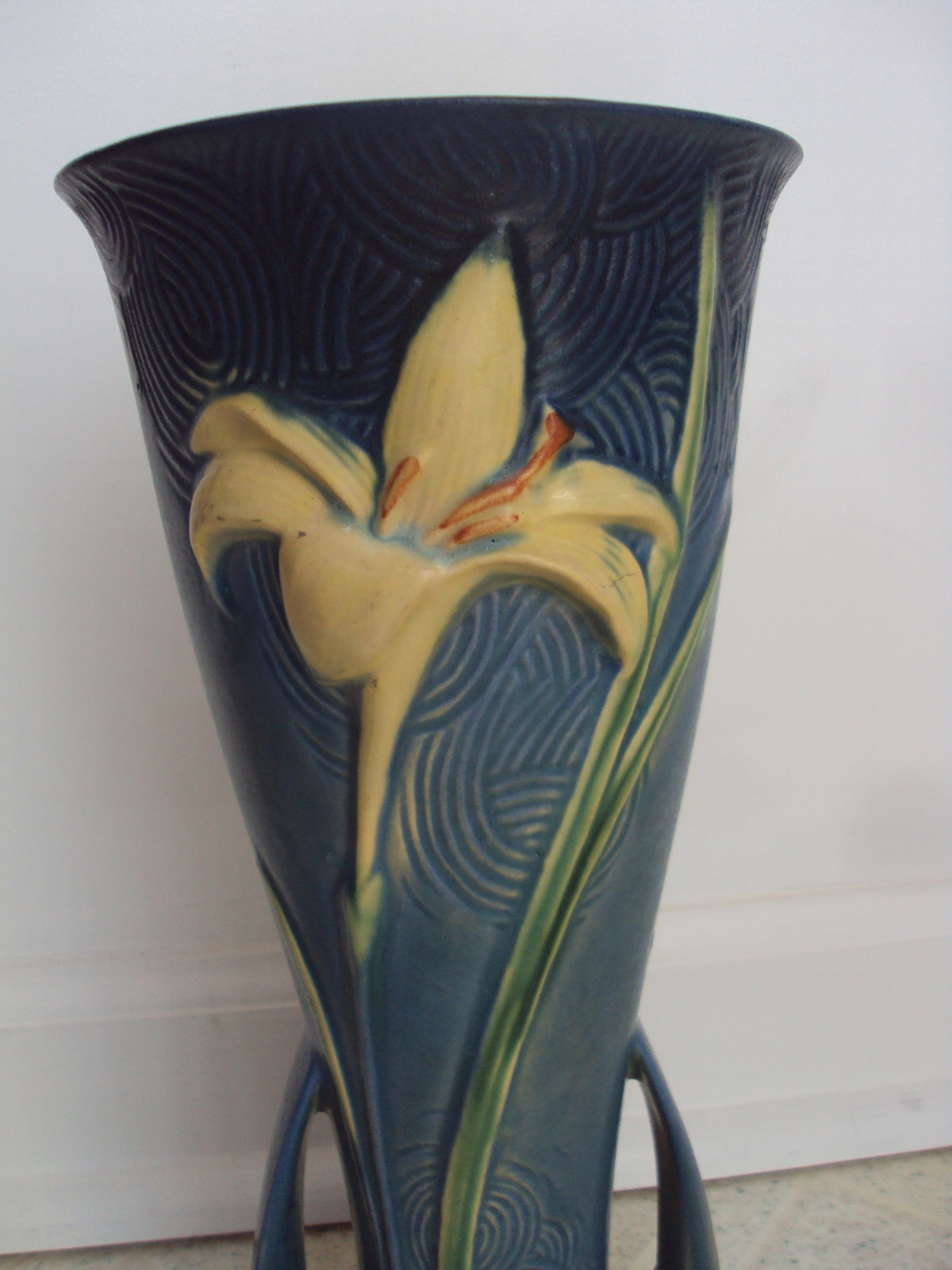 Roseville Pottery  Zephyr Lily Vase Blue 139-12 Amazing Color! Condition! Style!