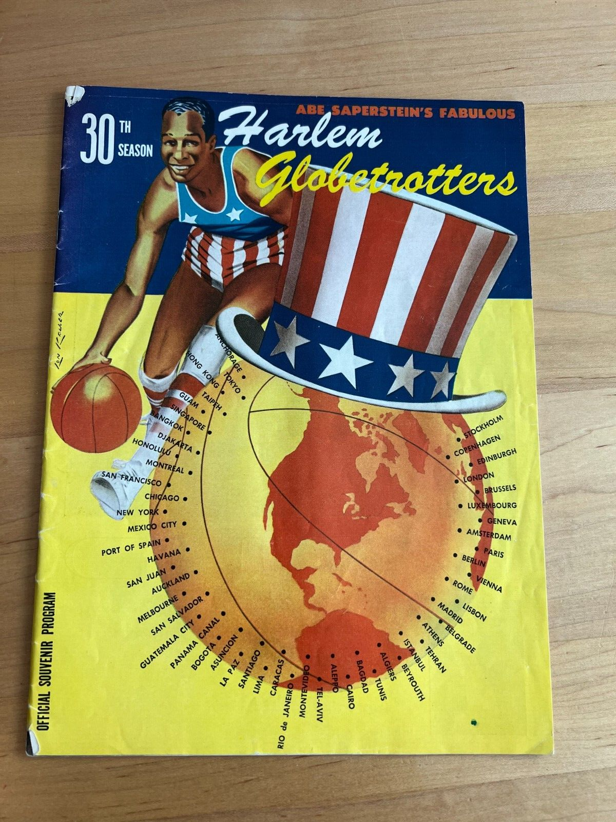 Harlem Globetrotters Autographed Basketball w/11 Autographs