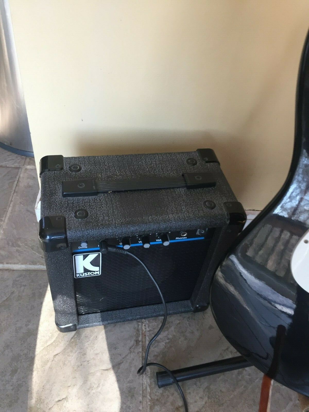 Mark II Electric Guitar M2 Kustom KLA10 Amp & Stand Black Stratocaster