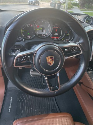 image 12 of interior