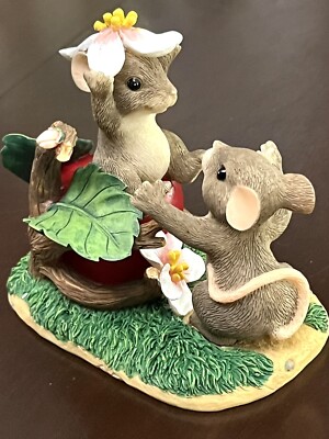 Charming Tails Fitz & Floyd ''Apple of My Eye''. Mice on Apple Figurine NIB