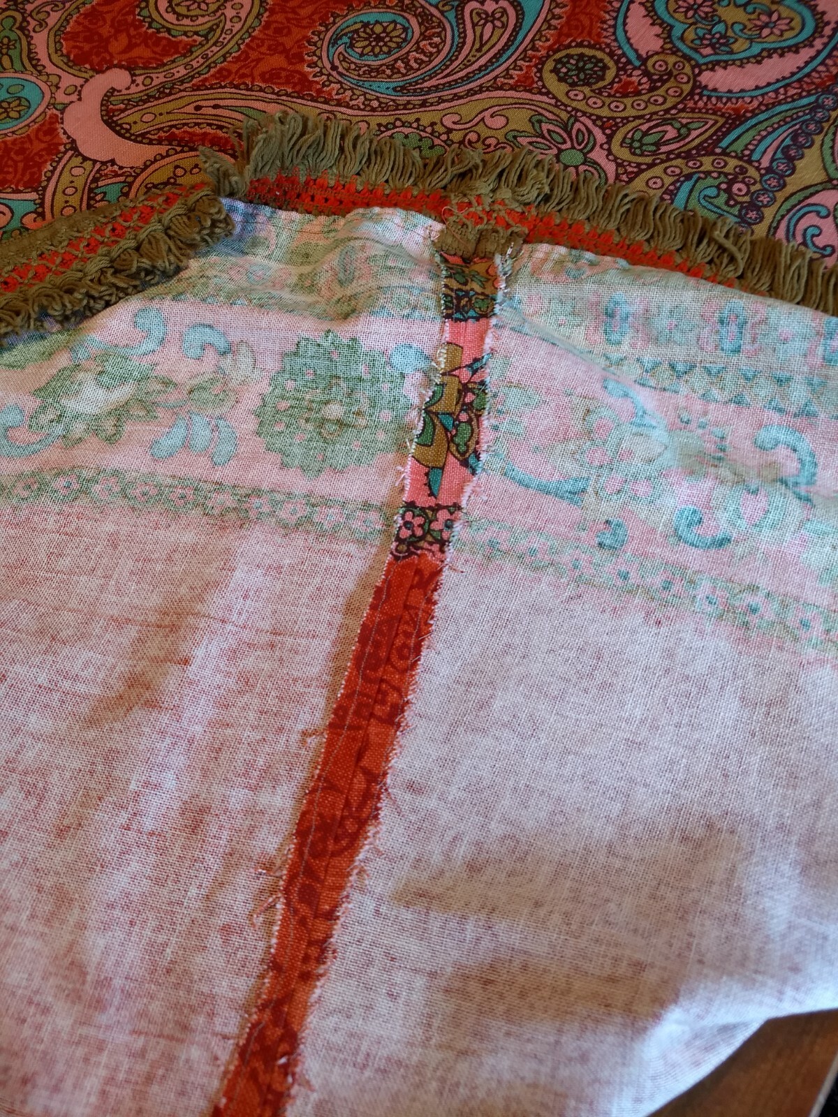 Vintage 1960s /70s Bedspread Coverlet Twin 80