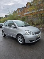TOYOTA YARIS 1.3 VVT-i Colour Collection 2005