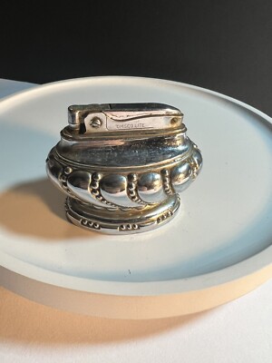 Vintage Omsco Lite Japan Automatic Super cigarette LIGHTER  Table top Silver 
