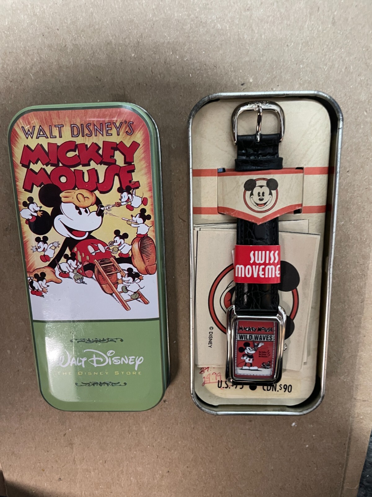 Disney - ワイルドマウス Disney Store Mickey Mouse WILD WAVES Wristwatch By Fossil w