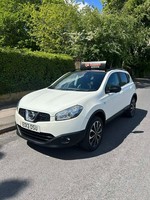 2013 Nissan Qashqai 1.5 dCi [110] 360 5dr- panaramic roof nice car HATCHBACK Die