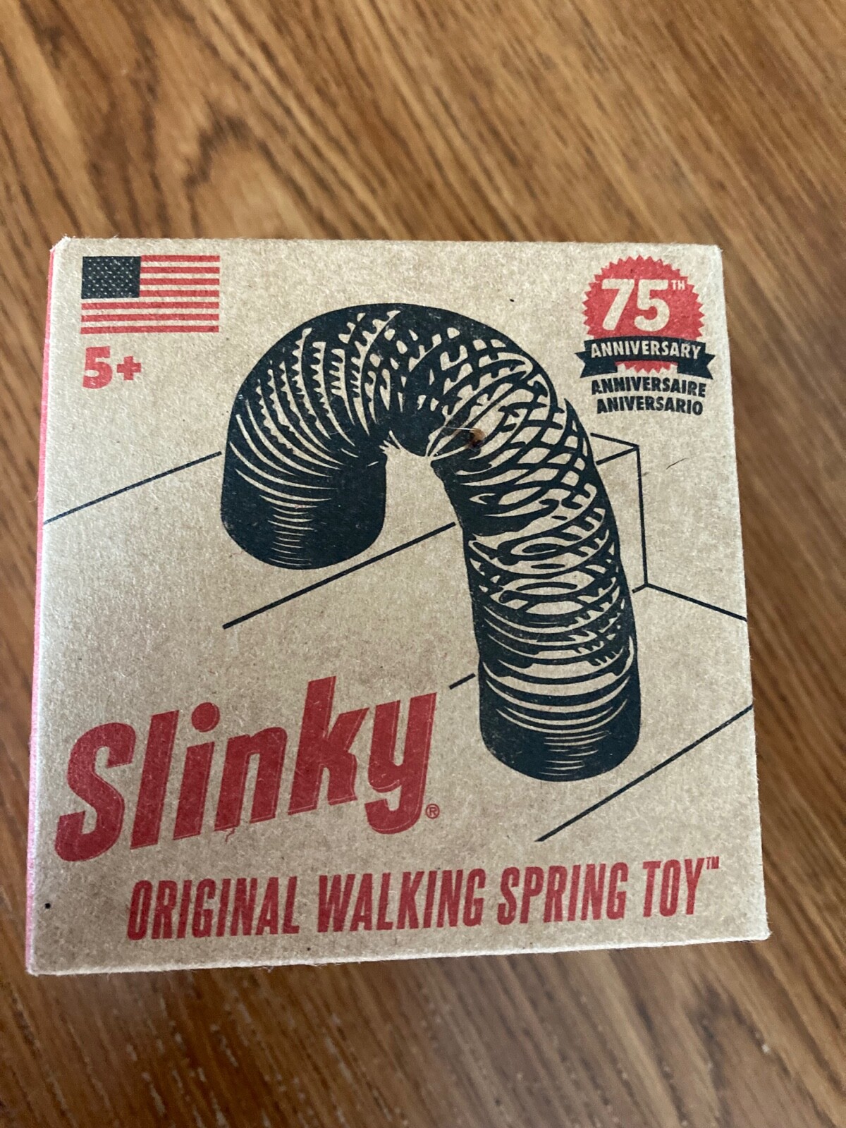 ブルームバーグ　スリンキー Slinky Walking Spring Fidget Toy Metal Stretches Wiggle