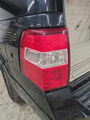 Used Left Tail Light Assembly fits: 2014 Ford Expedition Grade A