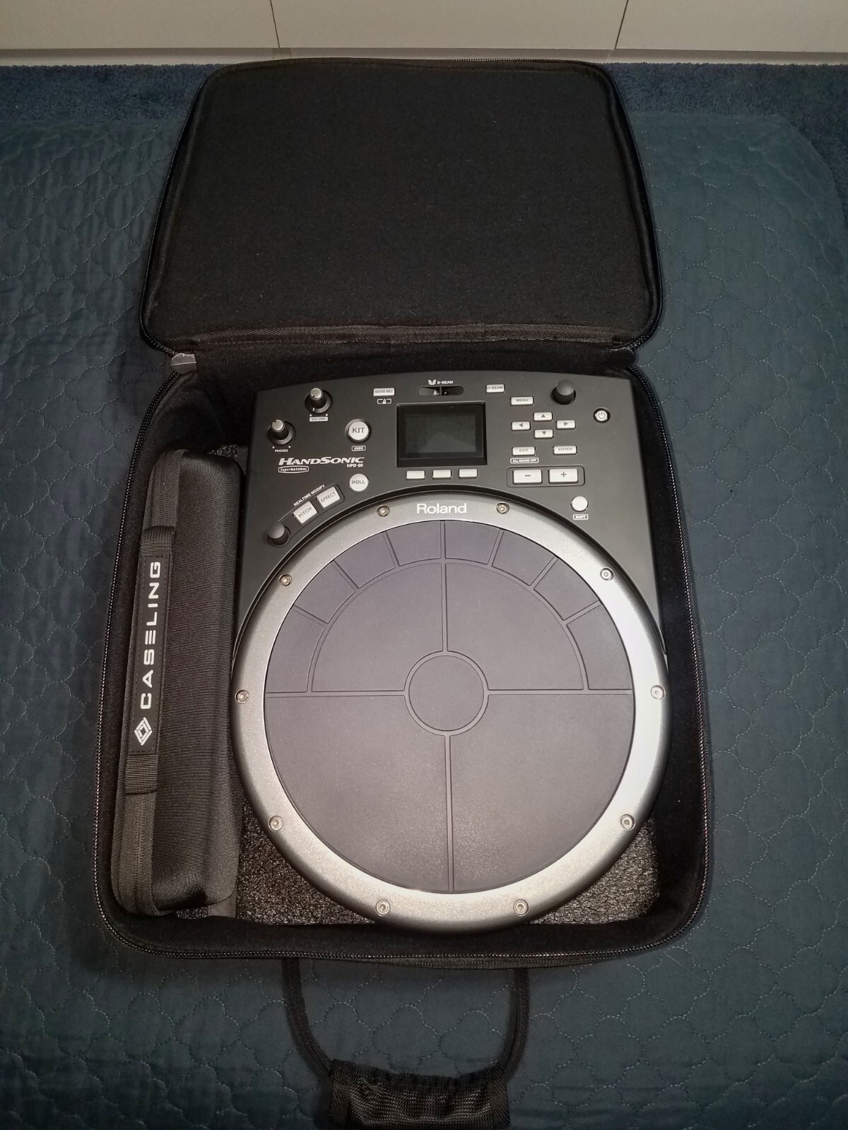 Roland HandSonic HPD-20 Digital Hand Percussion Controller w