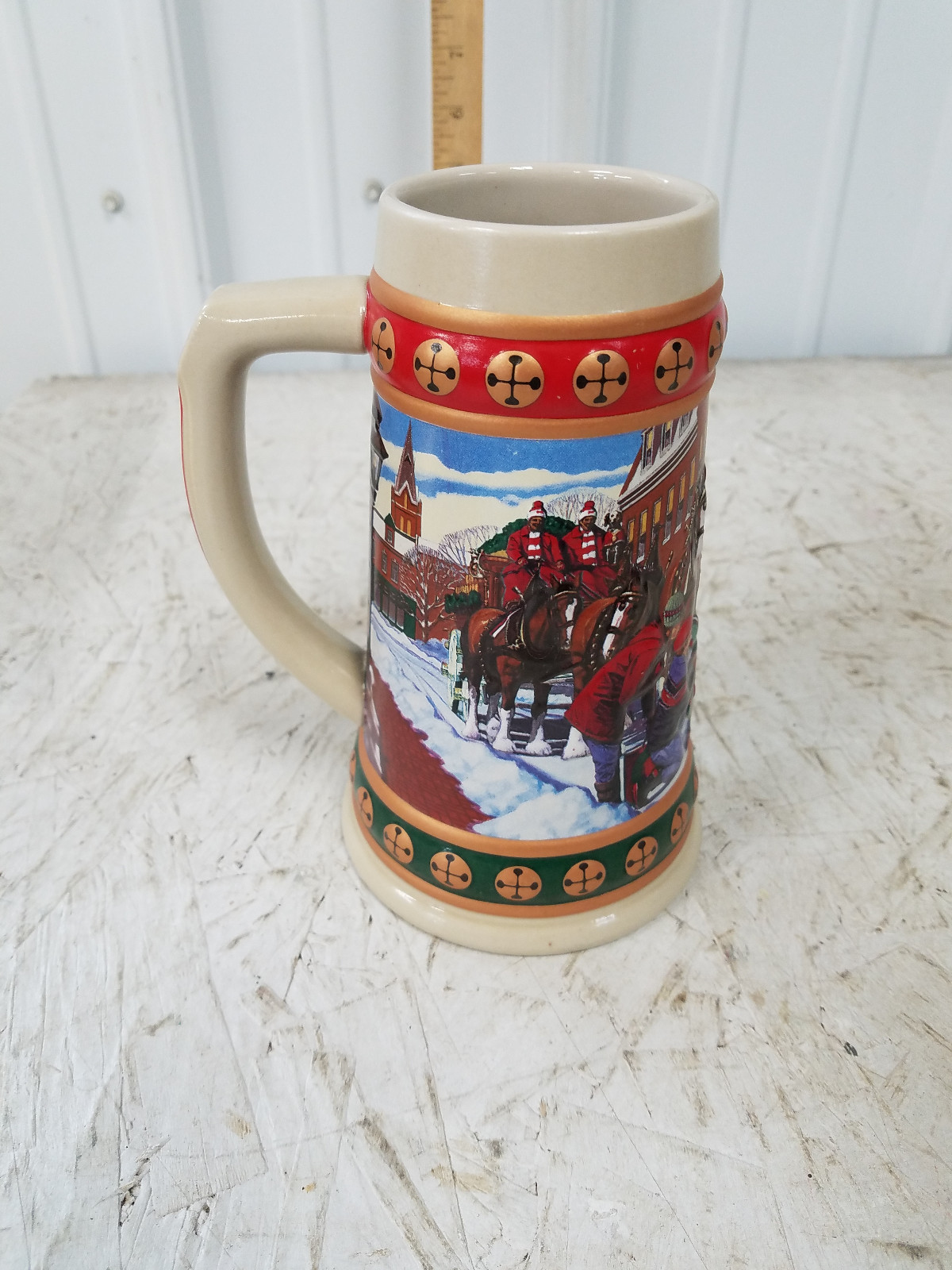 Budweiser Anheiuser Busch 1993 Clydesdale Hometown Holiday Beer Stein