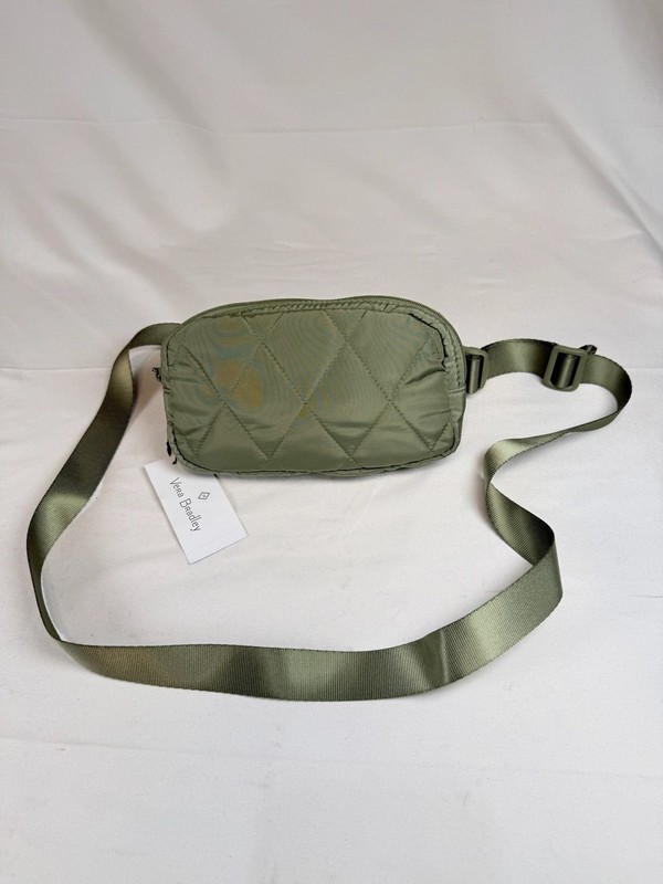 Vera Bradley NWT Essential Mini Belt Bag Sage Green Quilted Ultralight Preppy