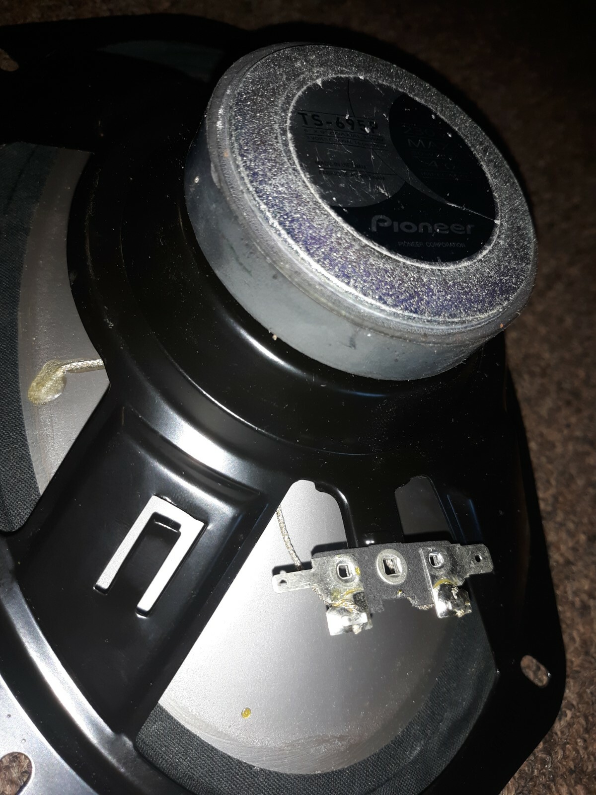 PIONEER  TS-695P 230W MAX POWER 6X9