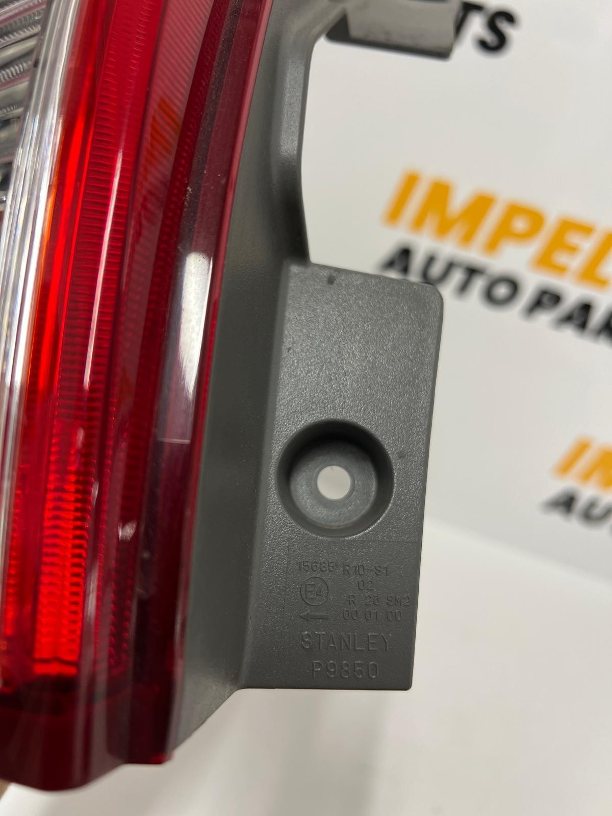 HONDA CRV RM 11/2012-10/2014 LOWER RIGHT TAILLIGHT PETROL TYPE - thumbnail 3