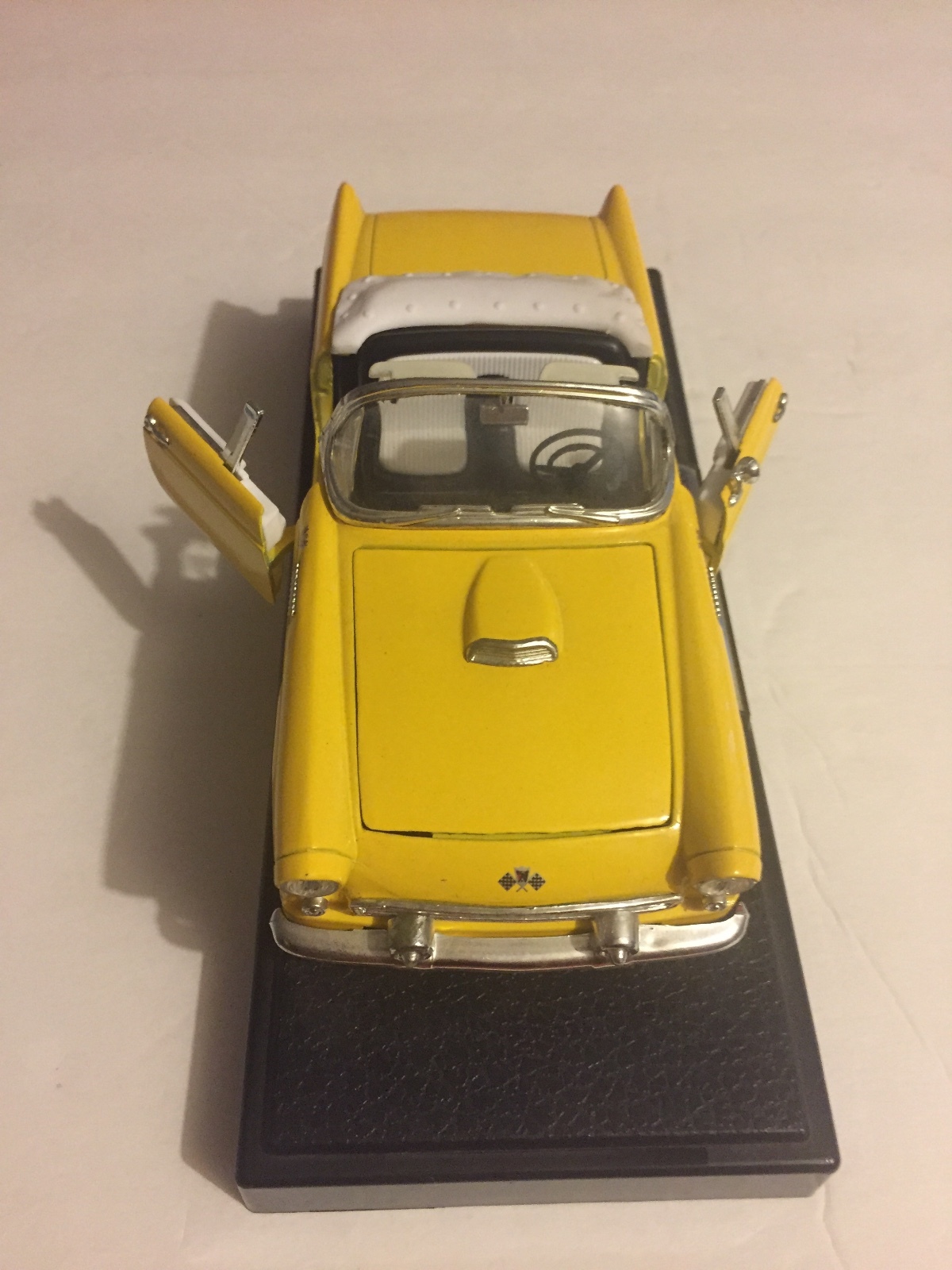 Ford Thunderbird 1955 Yellow Limited