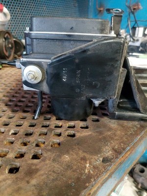 centralina abs wolkswaghen polo 5 1.6 tdi       6R0 907 379 BC 0002