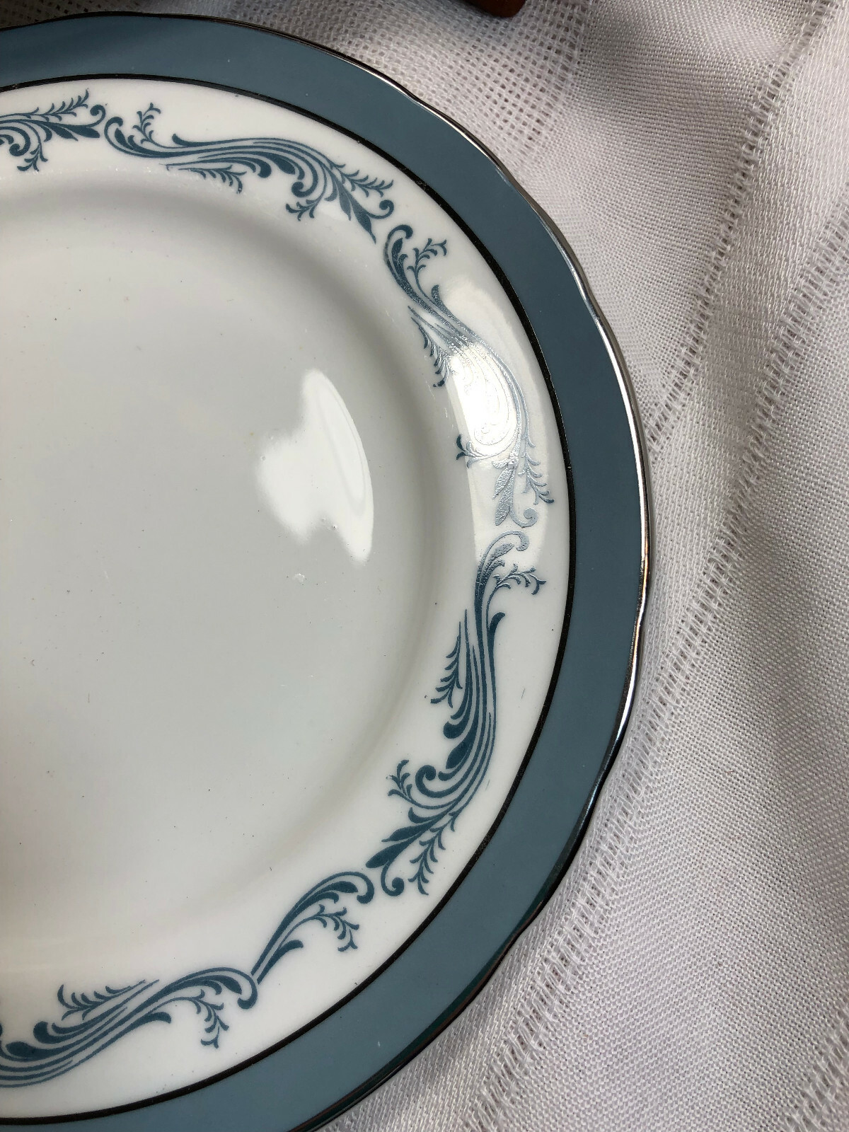 Two Aynsley 8463 England Bone China Plates