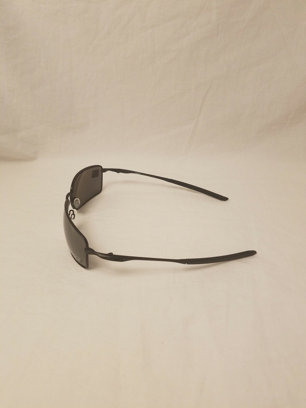 AUTHENTIC OAKLEY SQUARE WIRE Matte Black/Black Prizm Polarized Lens, OO4075-12