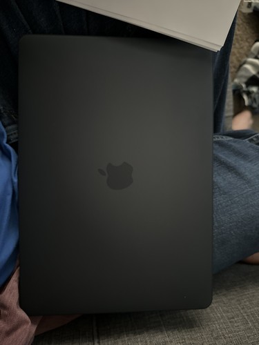 Macbook Pro i7 A1706 13 Inch TouchBar 4.0GHz Turbo 512GB SSD Macbook Pro i7 A1706 13 Inch TouchBar 4.0GHz Turbo 512GB SSD