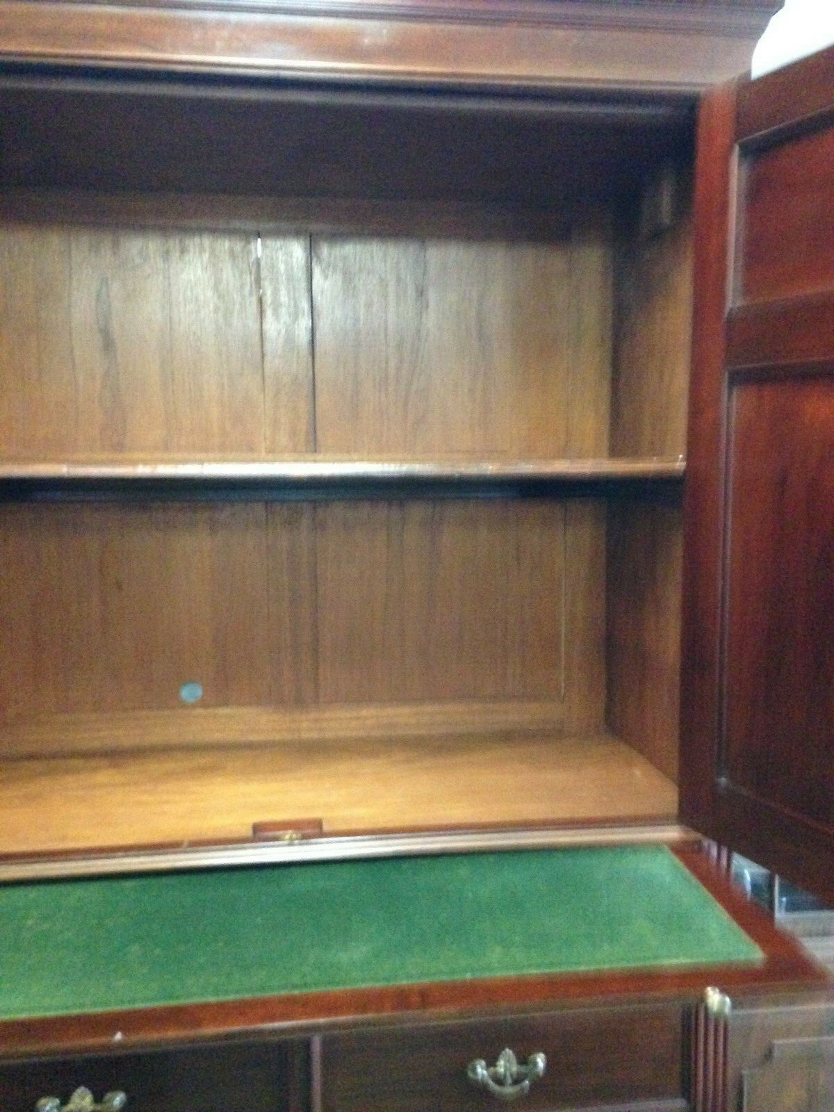 1800'S MAHOGANY LINEN PRESS