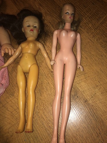 Lot Of Vintage Dolls 60’s-70’s TLC Crissy Eegee Ect