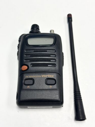 生産終了モデル】 YAESU VX-3