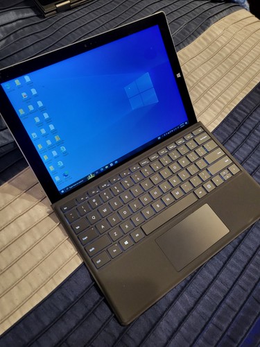 Microsoft Surface Pro 3 12in - Intel Core I5, 256GB, 8GB RAM