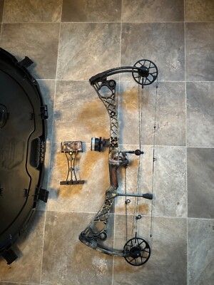 Mathews HTR NO CAM BOW (loaded w/hard case)