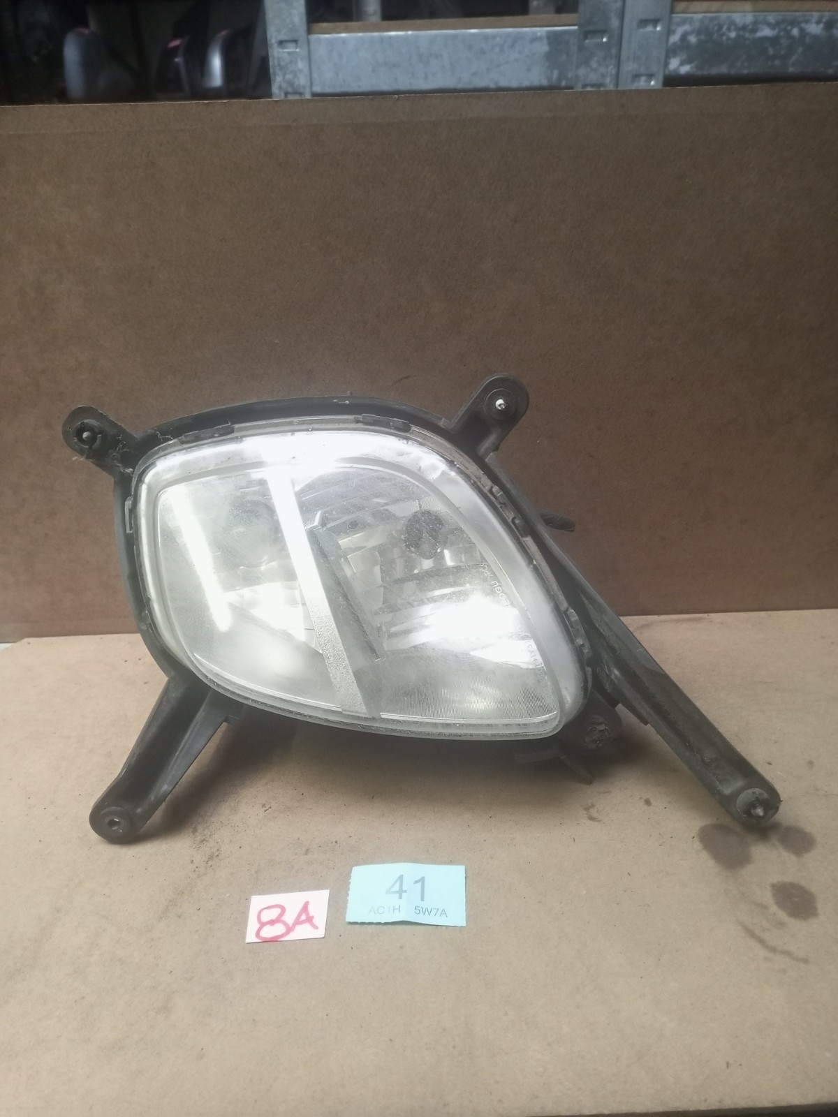 KIA PICANTO MK2 PASSENGER SIDE FRONT FOG LIGHT #8A41