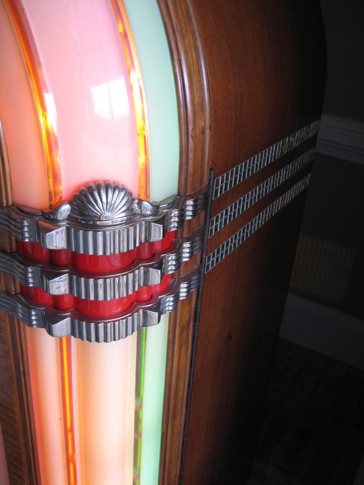 Wurlitzer 1015 Jukebox