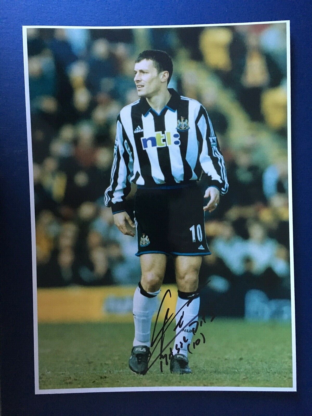 CHRISTIAN BASSEDAS - FORMER NEWCASTLE FOOTBALLER - EXCELLENT SIGNED PHOTO