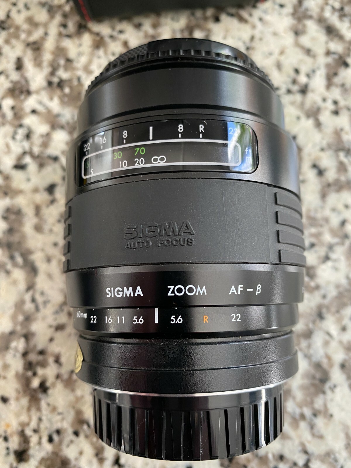 Sigma Zoom Multi Coated Lens AF-B 1.4-5.6 f=60 200mm With